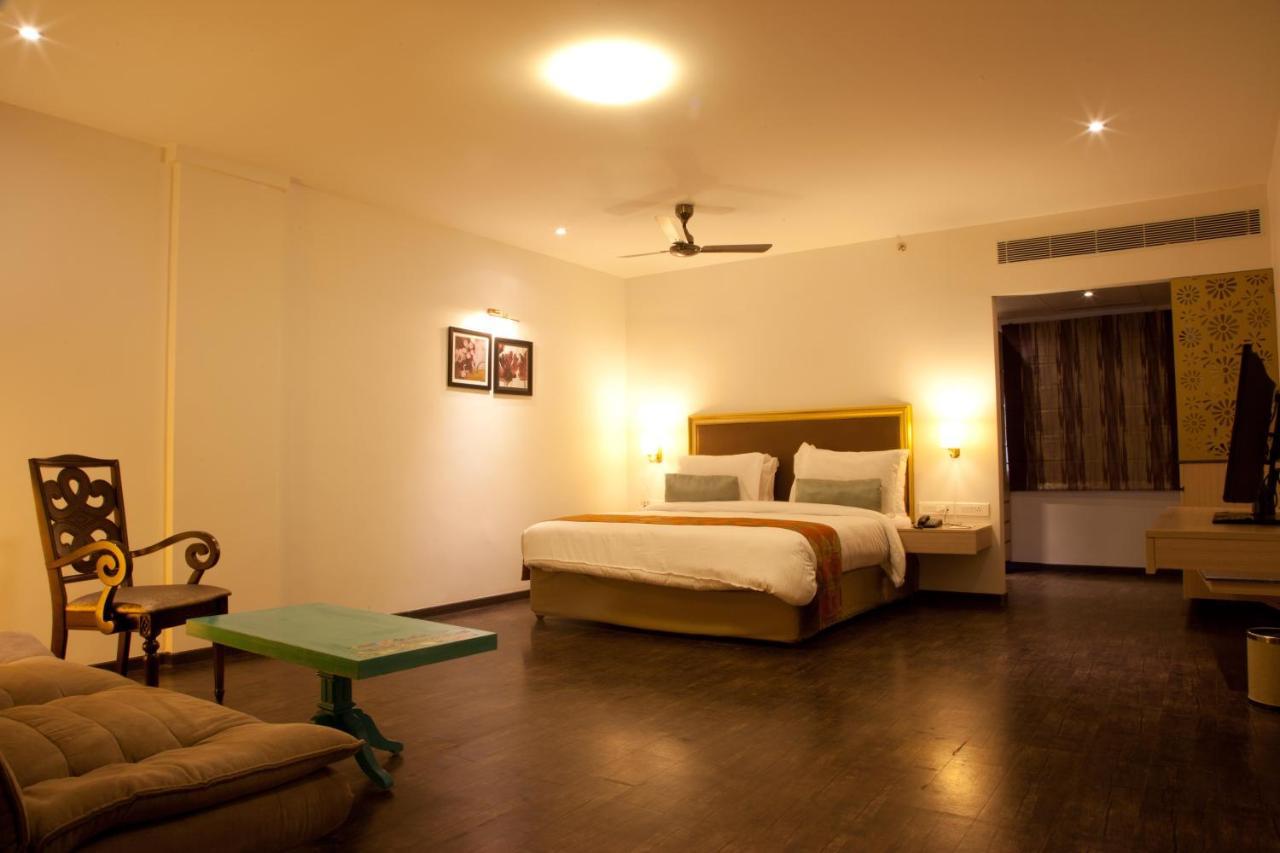 Hotel Sabareesh Park มทุราย ภายนอก รูปภาพ