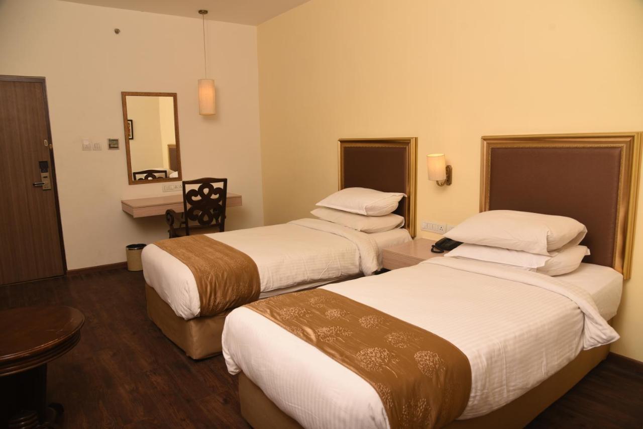 Hotel Sabareesh Park มทุราย ภายนอก รูปภาพ