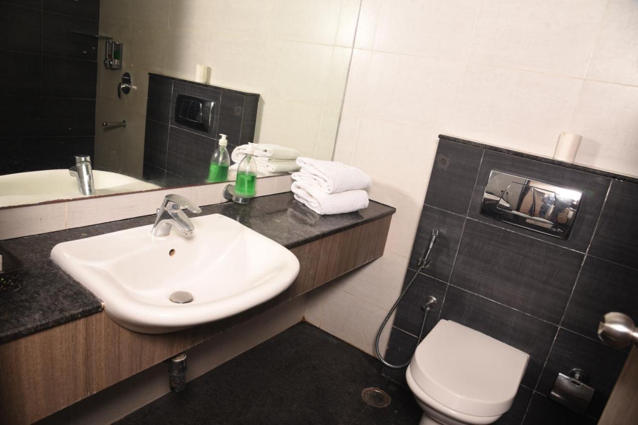 Hotel Sabareesh Park มทุราย ภายนอก รูปภาพ